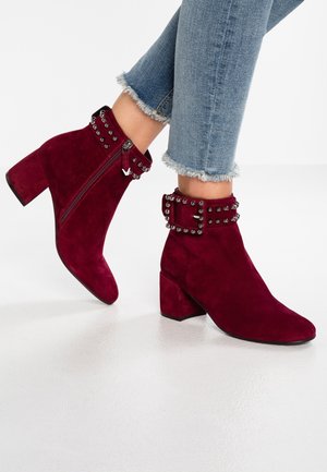Kotníková obuv - dark red