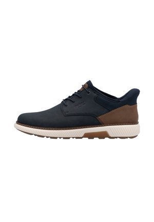 Chaussure en cuir bleu marine foncé avec un accent en cuir marron, semelle en caoutchouc légère, bout rond, design à lacets et détails texturés sur le dessus.