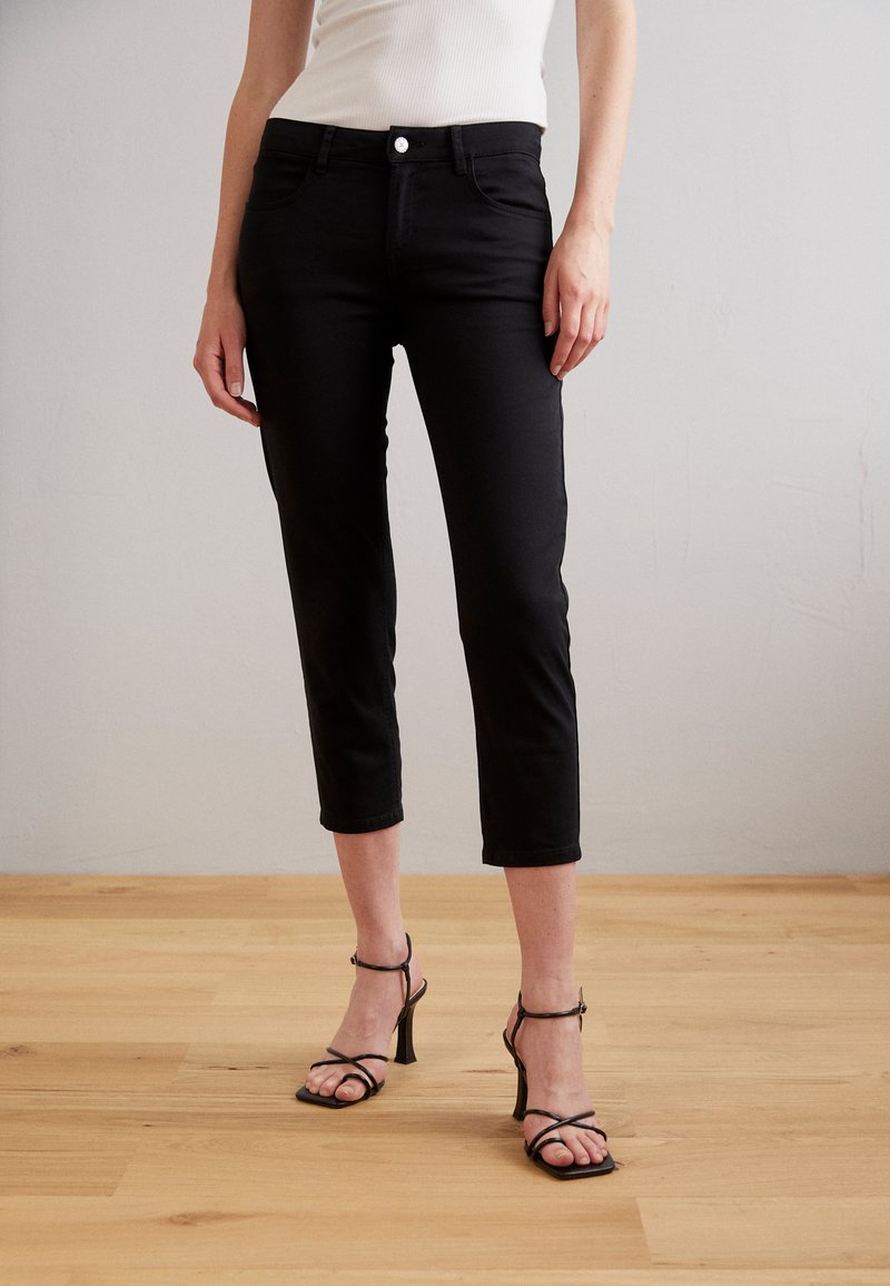 Esprit CAPRI Jeans Shorts black/schwarz Zalando.at