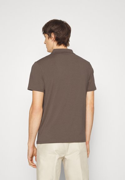Filippa K Polo - mole grey