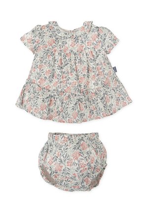 Conjunto de dos piezas con estampado floral en tejido ligero. La parte superior presenta mangas cortas y una cintura fruncida; la parte inferior es de estilo bombacho con cintura elástica.