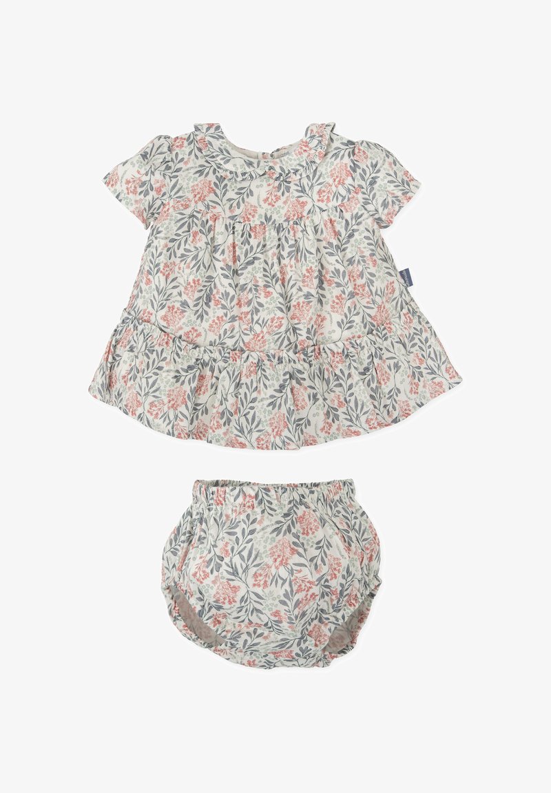 Conjunto de dos piezas con estampado floral en tejido ligero. La parte superior presenta mangas cortas y una cintura fruncida; la parte inferior es de estilo bombacho con cintura elástica.