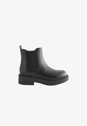 Juodas odinis kulkšninis botas su elastinėmis šoninėmis juostelėmis, apvaliu nosiu, storu guminį padu ir kilstelėjimo juostele gale, kad būtų lengviau užsivilkti.