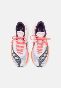Saucony ENDORPHIN PRO 4 - Løbesko til landevejen - white/black