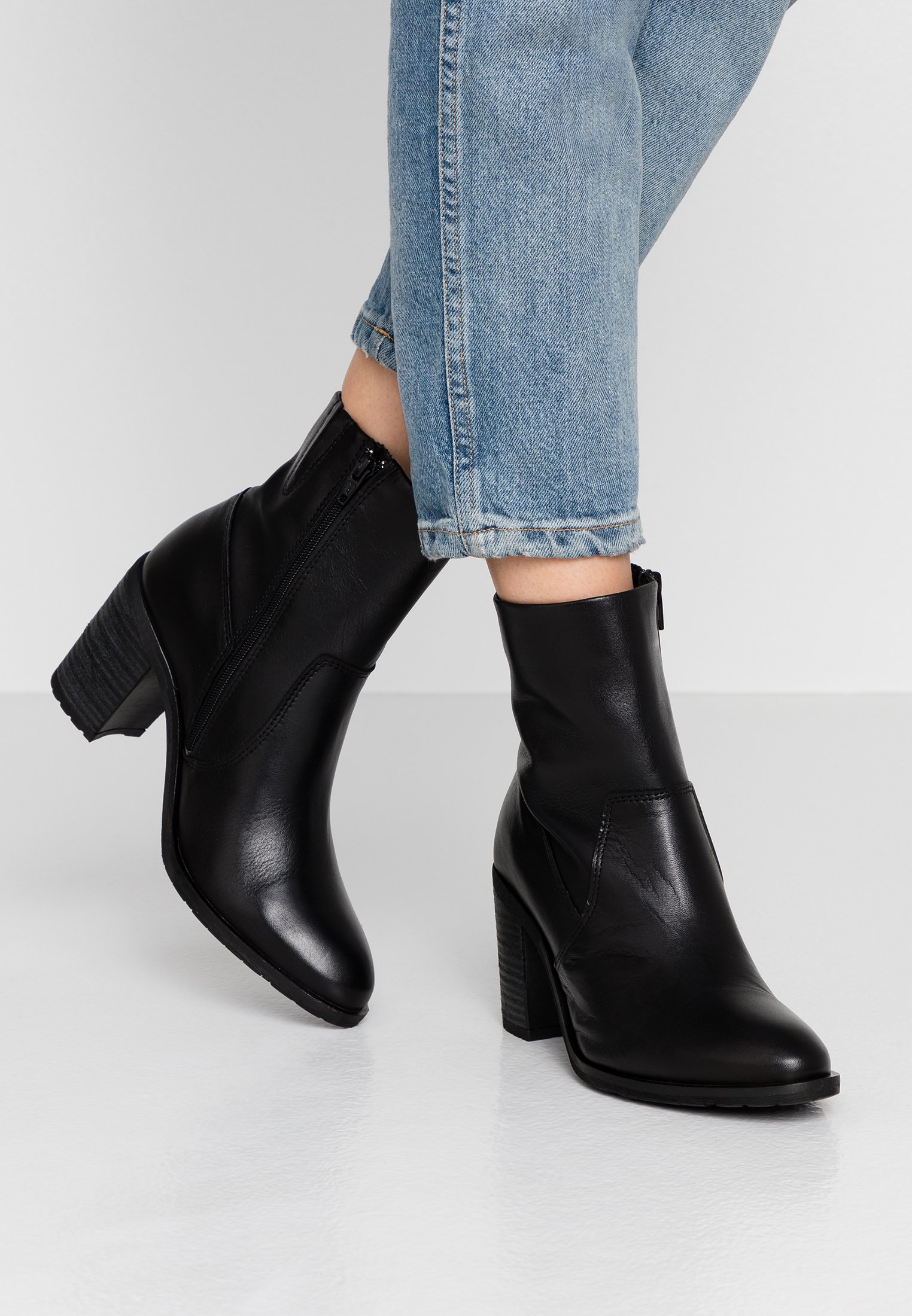 BIACOFIA LEATHER BOOT Ankelboots black BIACOFIA LEATHER BOOT Ankelboots black