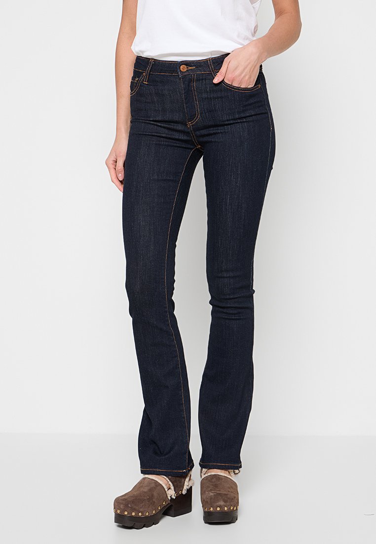 Armani Exchange Flared Jeans gewassen Armani Exchange Flared Jeans gewassen