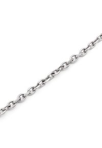 Zilveren metalen schakelketting met ovale schakels die in een uniform patroon zijn verbonden, met een gladde oppervlakte en een glanzende afwerking.