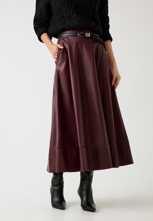 TELLER FORMAT KUNST - Gonna a campana - bordeaux