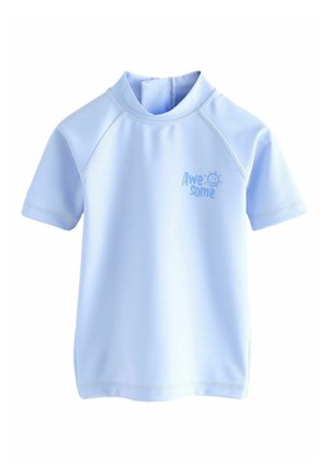 Lyseblå kortærmet rash guard lavet af strækbart stof, med rund hals og ordet "Awesome" trykt i lyseblå.