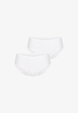 Kaksi yksiväristä valkoista saumattomia alushousuja, esitetty valkoista taustaa vasten, kuvattuna edestä.