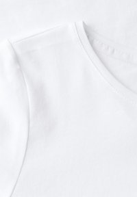 Thumbnail Image 5