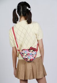 Karactermania SANRIO HELLO KITTY FRIENDS CASUAL HEART - Bandolera - hello kitty multicolour