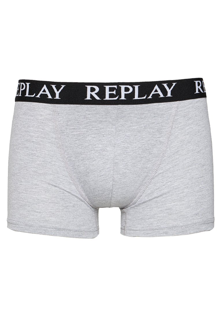Helle graue Herren-Boxershorts mit schwarzem elastischen Bund, der weißen "REPLAY"-Schriftzug zeigt.