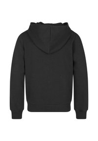 Fekete kapucnis pulóver, szerkezetes kapucnival, hosszú ujjak és bordázott mandzsetták. Simább anyag, látható minták vagy fémszelvények nélkül.