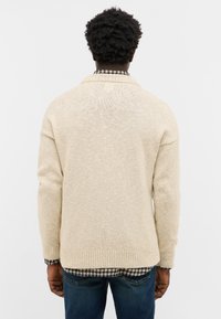 Mustang ELWOOD beżowy