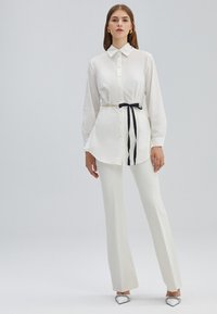 Touché Privé Cămașă - beige