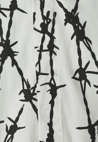 Twisted Tailor HORNER - Ing - white