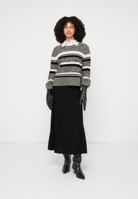 DAY Birger et Mikkelsen LYNNE schwarz