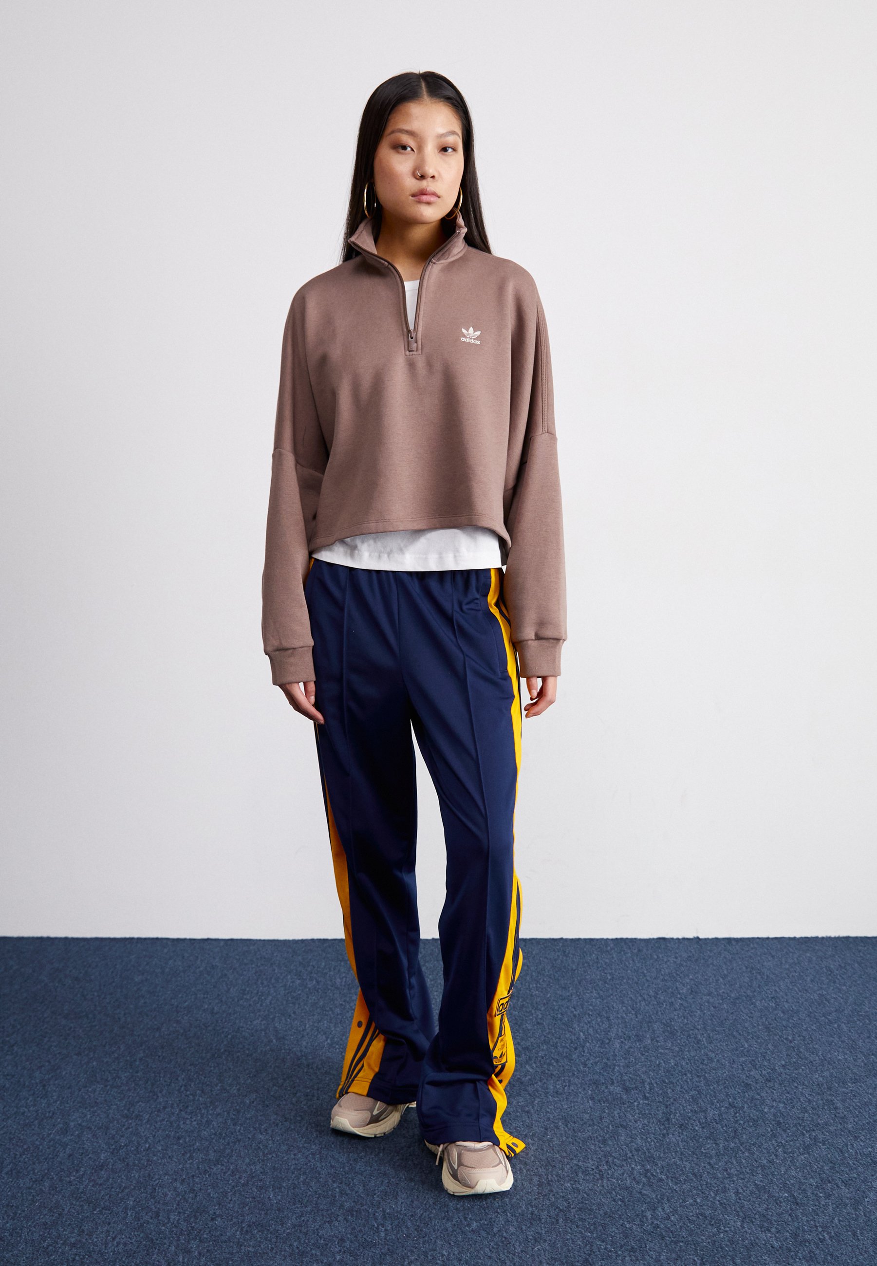 adidas Originals HALF ZIP - Sweatshirt - trace brown/brun