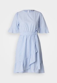 Gestreiftes Kleid in Blau und Weiß mit kurzen Rüschensäumen, einem bindbaren Taillengürtel und einem mehrlagigen Rüschensaum. Hergestellt aus leichtem Stoff.