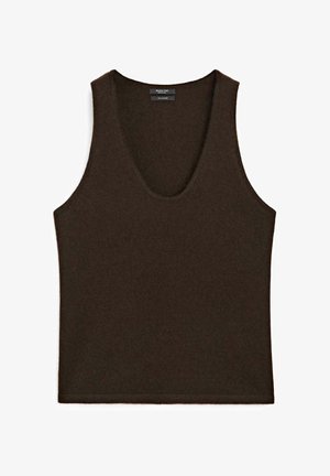 Bezrukávový tmavě hnědý kašmírový top s výstřihem do U, položený na rovné ploše.