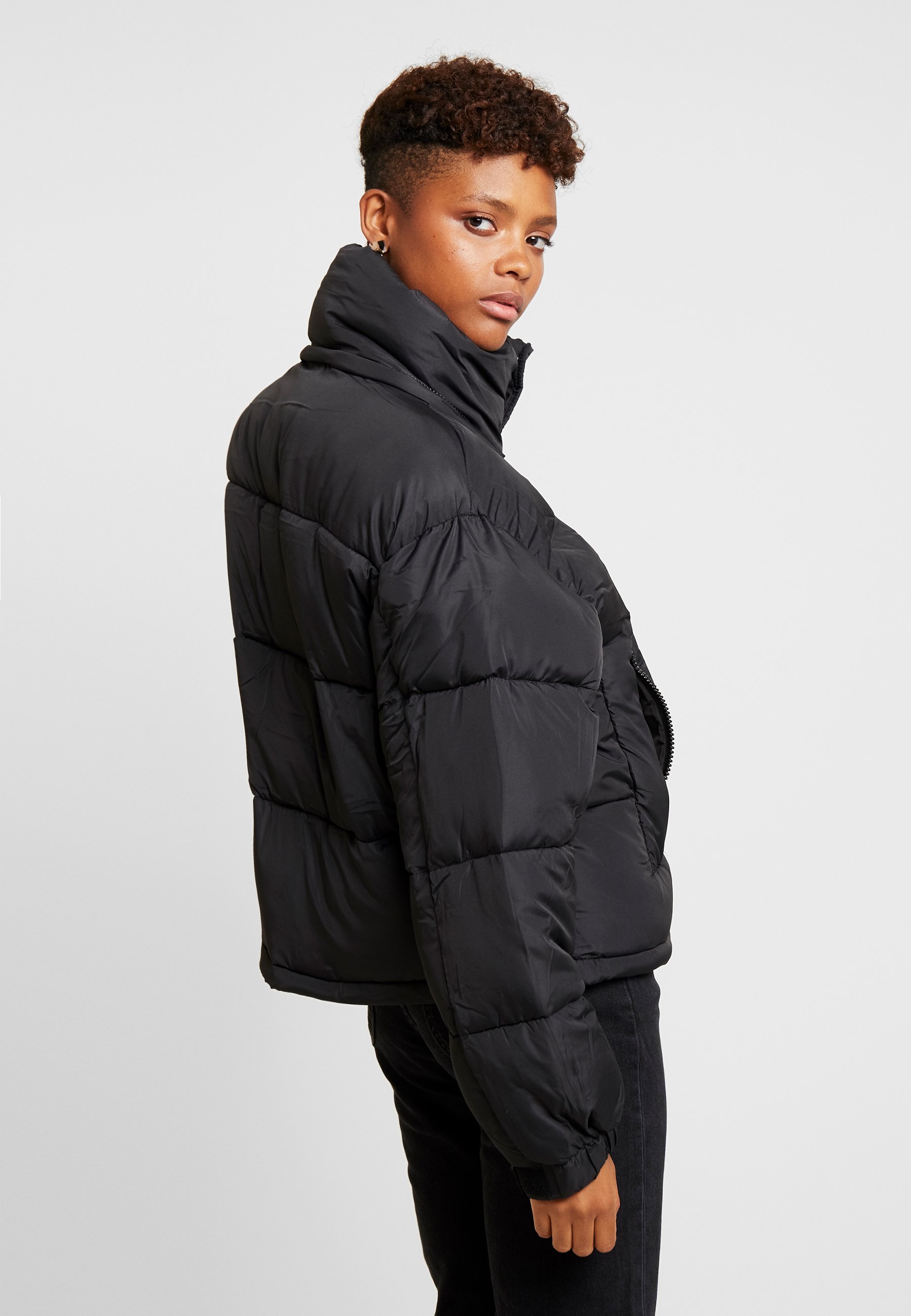 short padded jacket black
