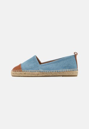 Espandrilky - cognac/light denim