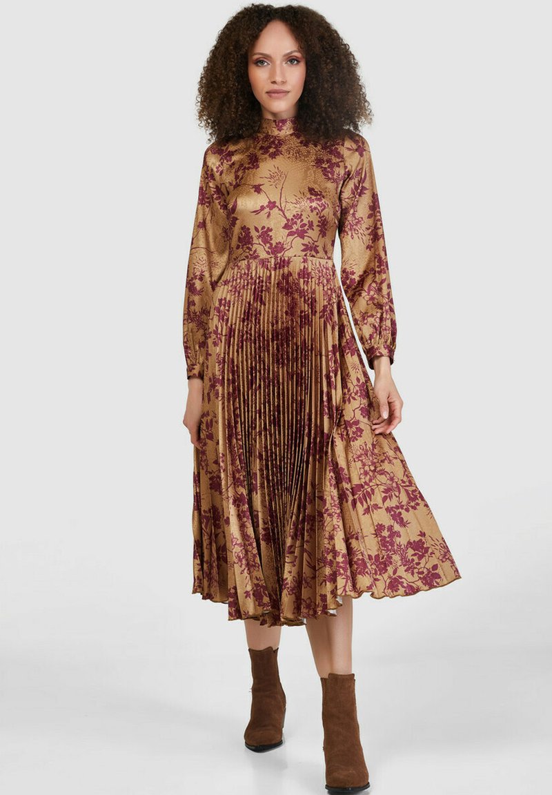 Closet Jurk koper