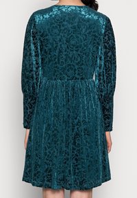 Love Copenhagen Cocktailklänning - mottled teal