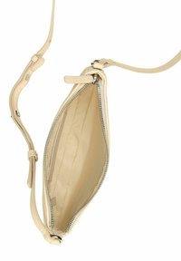 Beige Leder Umhängetasche mit Reißverschluss, glatter Textur, schlankem Design und verstellbarem Riemen. Innenfutter aus Stoff.