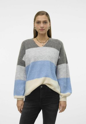 V-Ausschnitt-Pullover mit horizontalen Streifen in Grau, Hellblau und Creme. Stricktexture mit Ballonärmeln und lockerer Passform.