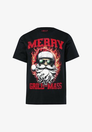 Camiseta negra con llamas detrás de Santa que lleva gafas de sol, barba blanca, gorro rojo y texto rojo que dice "MERRY GRILL-MASS."