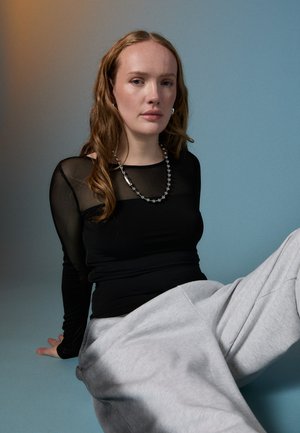 Even&Odd ADAPTIVE TOP OCCASION AND ZIPS AT SIDE SEAM - Maglietta a manica lunga - black