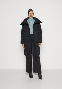 VILA VISULITANA NEW PADDED - Zimski plašč - black