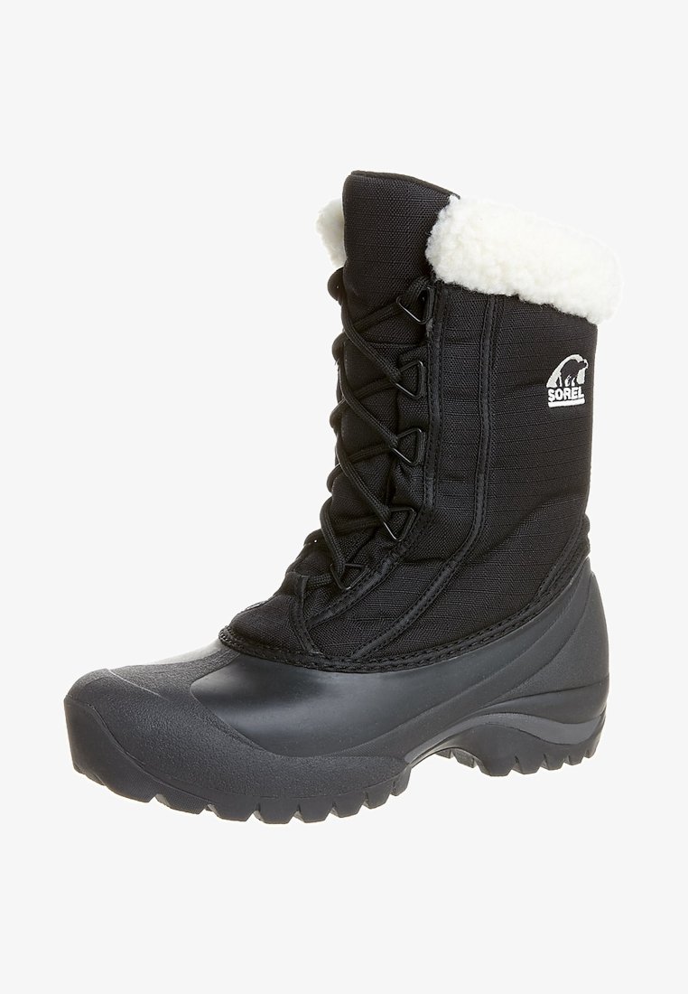 Botte d'hiver isolée noire avec une tige en textile, une doublure en fausse fourrure, un design à lacets et une semelle en caoutchouc avec des rainures profondes pour une meilleure traction.