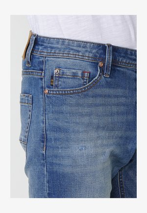 Koroshi, BERMUDA REGULAR CON CINCO BOLSILLO - Short en jean - light blue