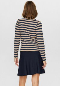 Nümph NUSTRIPY  - Pulover - dress blues