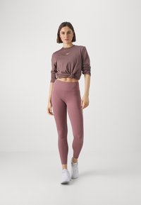 Nike Performance FAST - Colanți de alergare - smokey mauve/silver