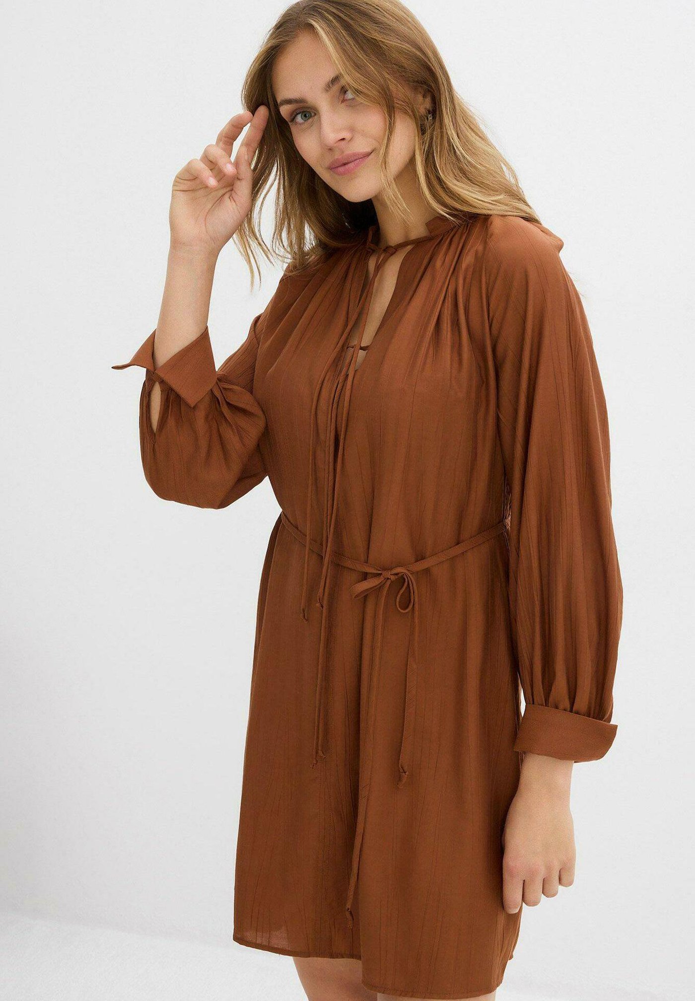 bonprix Robe de jour brown/marron