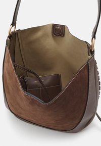 Vanessa Bruno HOBO - Velká kabelka - marron glace
