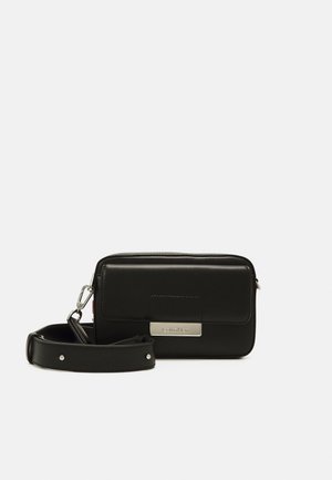 CORE FLAP XBODY - Umhängetasche - black
