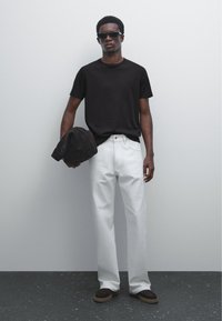 Massimo Dutti SHORT SLEEVE WITH CREW NECK - T-shirt basic - black