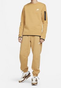 Nike Sportswear Sweatshirt - gold-coloured