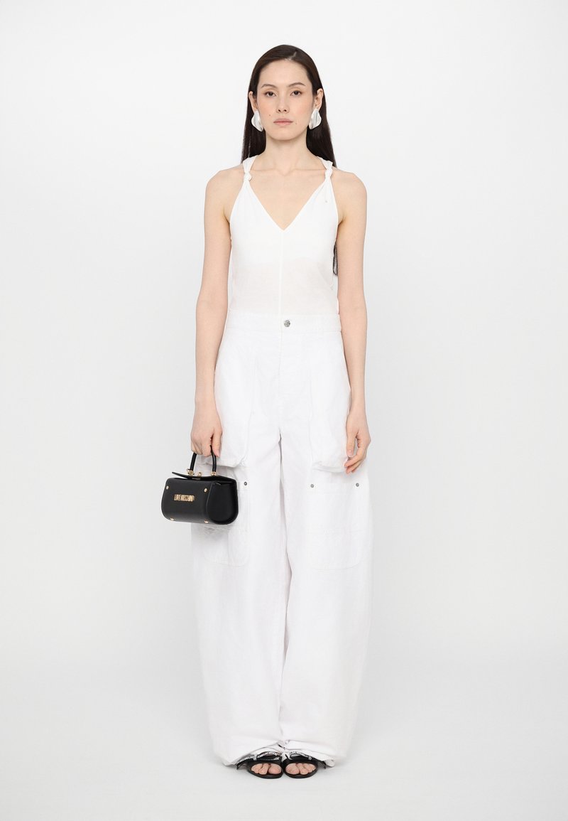 Love Moschino SMART DAILY BAG - Käekott - nero