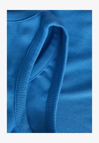 Επιλέχθηκε, brilliant blue