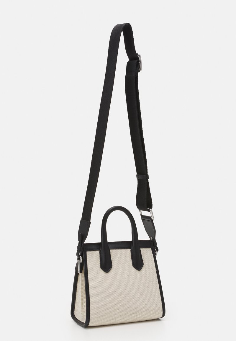 Damen Handtaschen | Emporio Armani CAREN TOP HANDLE M Handtasche black/white/schwarz - JV85909 Damen Handtaschen | Emporio Armani CAREN TOP HANDLE M Handtasche black/white/schwarz - JV85909