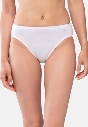White cotton hipster underwear featuring a contrasting elastic waistband and smooth finish, designed for comfort and everyday wear.