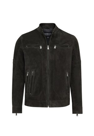 Veste en daim noir avec col montant, fermeture éclair à l'avant et quatre poches zippées avec des accents en métal argenté. Texture lisse.