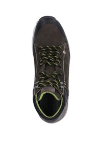 Brune læder vandresko med grønne og brune snørebånd, rund tå, polstret ankelkrave og gummisål med tekstureret greb.