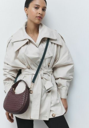 Next, WEAVE HAND HELD BAG - Olkalaukku - berry red